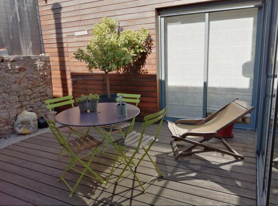 Chambre Et Salle D'Eau Privees Dans Maison De Ville La Roche-sur-Yon Exterior foto